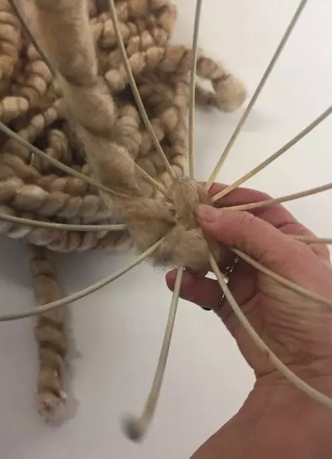 Easter nest with flowers Step 1