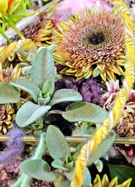 06-flower-arrangement-with-spring-aura