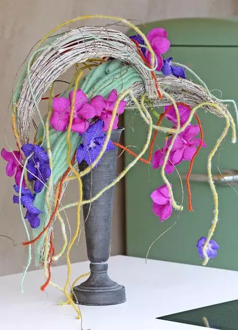 01-flower-arrangement-with-orchids