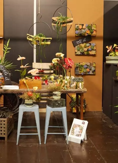 Summer vibes in the flower shop 21
