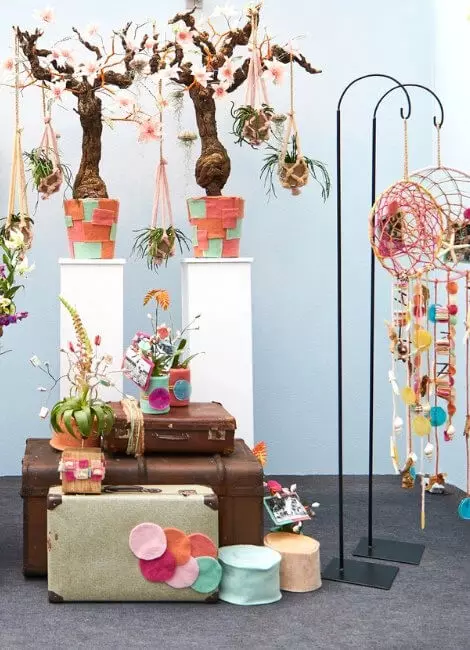 Summer vibes in the flower shop 22