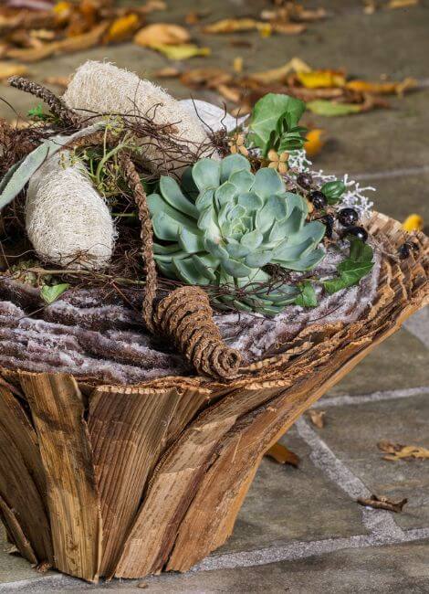 Stylish funeral and grave decorations 10