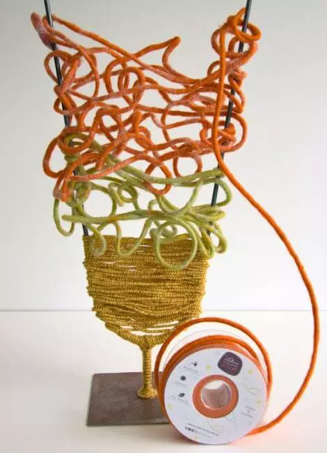 "Flower vase" for the golden season 3