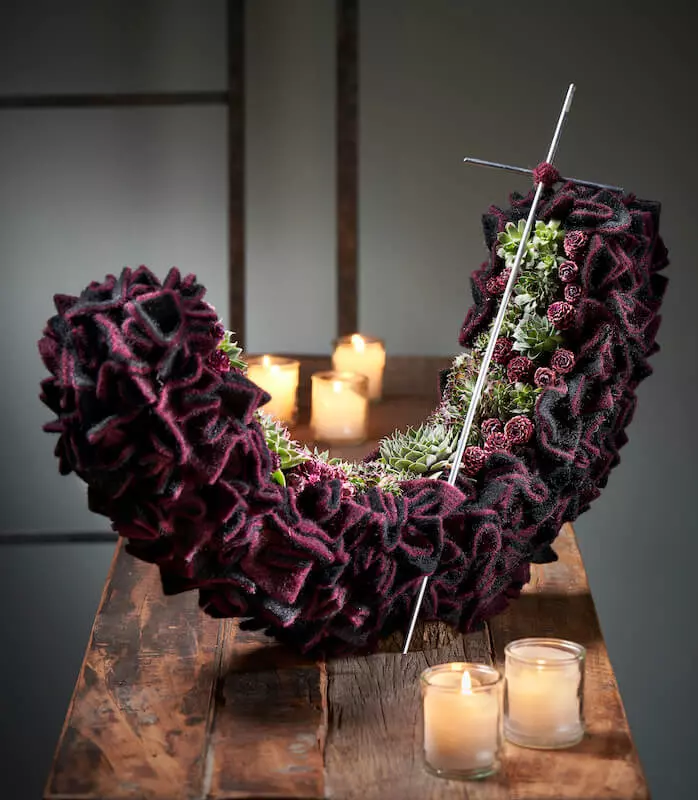 Memorial jewellery with succulents