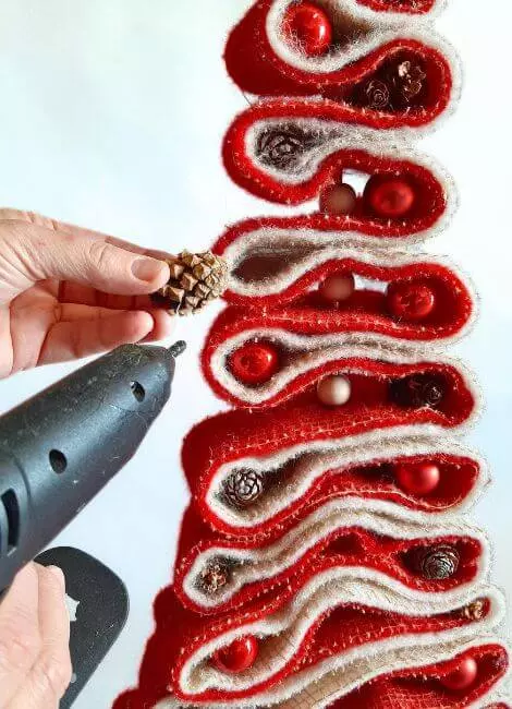 Decorative Christmas tree made from "Gitti" felt 5
