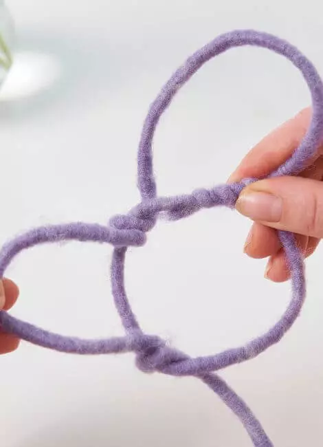 step-03-woollen blossoms