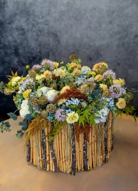 01 Table centrepiece