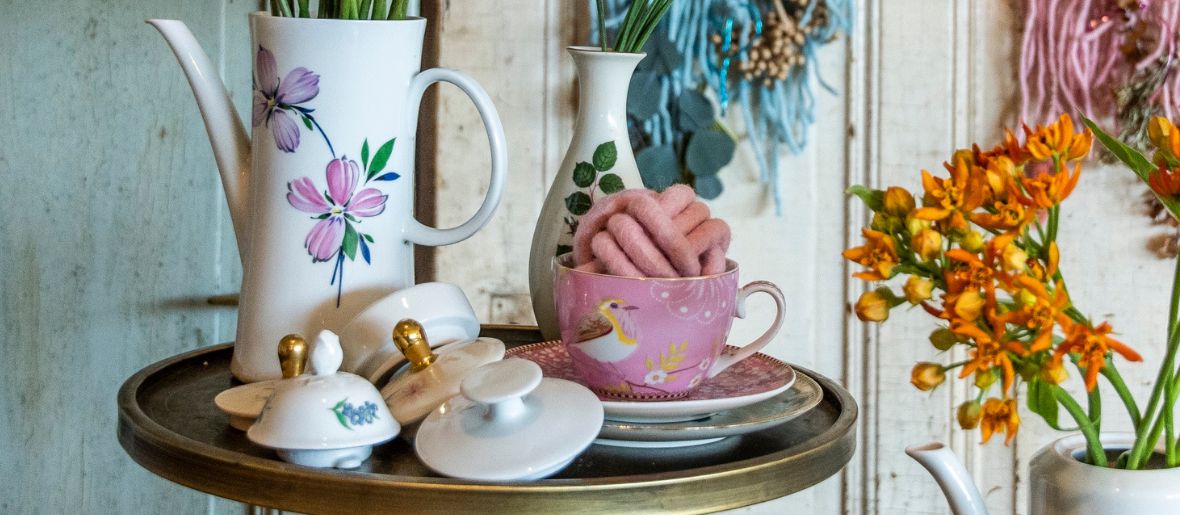 Decoration with monkey fist knot