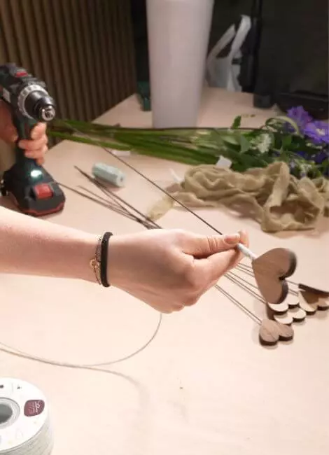 06-wire-wrapped-with-cord